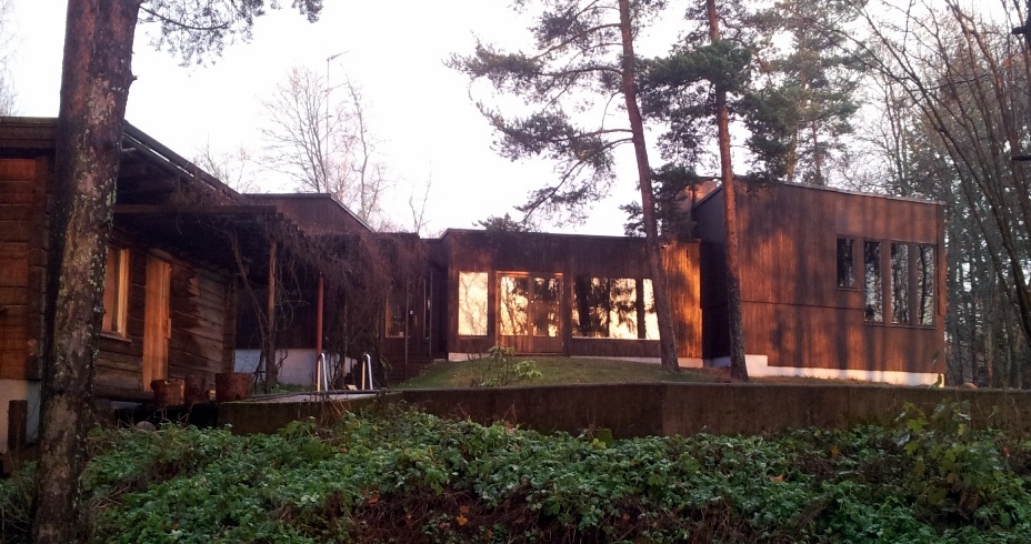 Alvar Aalto´s Villa Kokkonen seen from the Lake Tuusula on November 2012